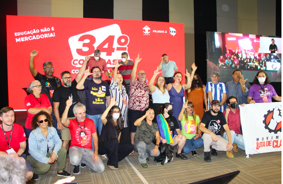 Diretoria eleita toma posse ao final do 34º ConSinasefe